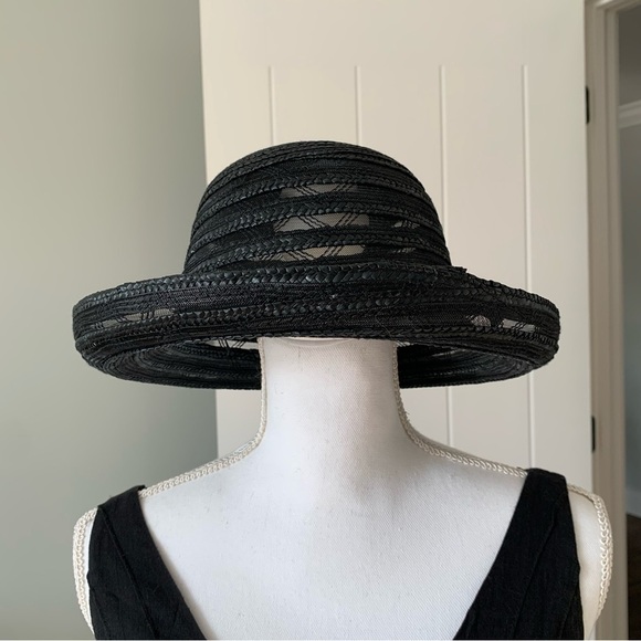 Vintage Black Straw Hat - Picture 3 of 7
